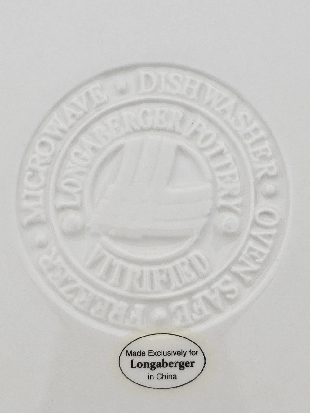 Longaberger Pottery Woven Traditions 10in Pie Baking Plate Red Border Bakeware